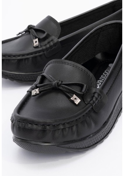 Kaydırmaz Günlük Ayakkabı Siyah Cilt modelleri