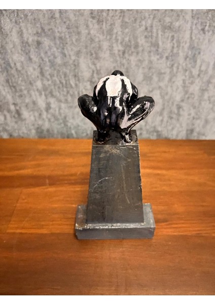 Venom Mezarlık Bekcisi