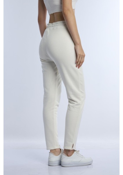 Kadın 3 Iplik Şardonsuz Change Your Mind Nakışlı Eşofman Altı Ekru fırsatları