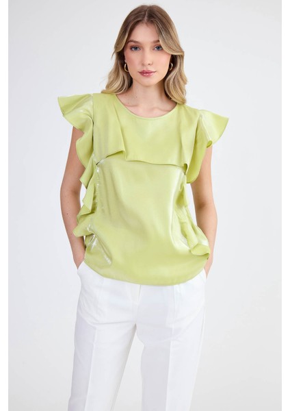 Kolları Fırfırlı Parlak Bluz