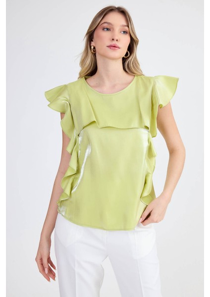 Kolları Fırfırlı Parlak Bluz fiyatları