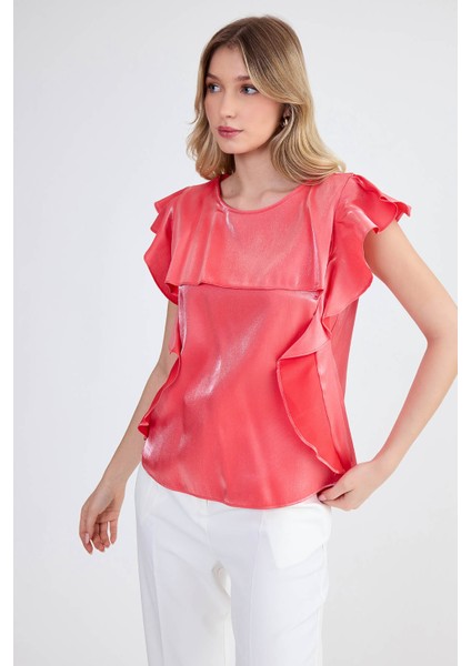 Kolları Fırfırlı Parlak Bluz fiyatları