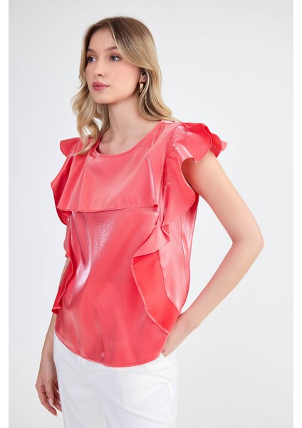 Kolları Fırfırlı Parlak Bluz fırsatları