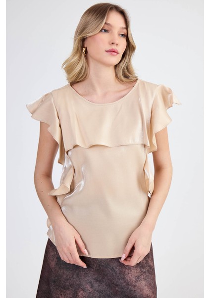 Kolları Fırfırlı Parlak Bluz