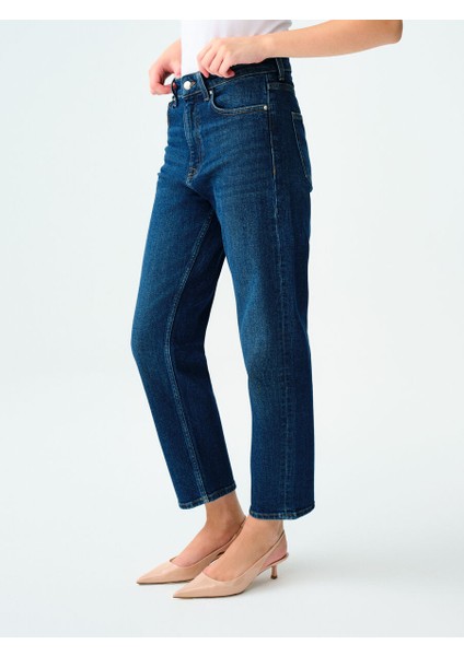Comfort Straight Comfort Fit Kadın Pantolon fırsatları
