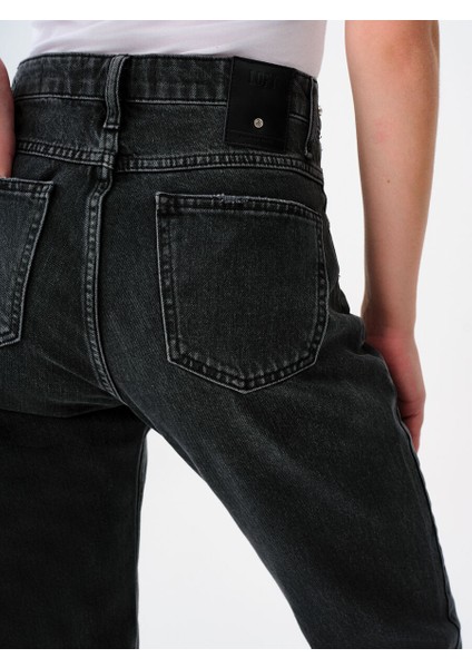 Mom Slim Fit Kadın Pantolon indirimleri