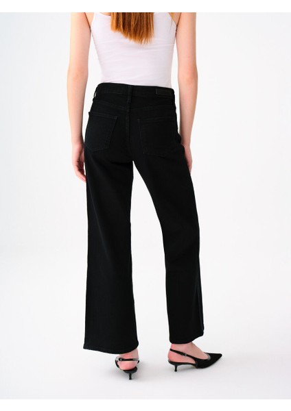 Bella Regular Fit Kadın Pantolon fırsatları