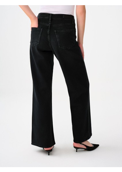 Bella Regular Fit Kadın Pantolon fırsatları