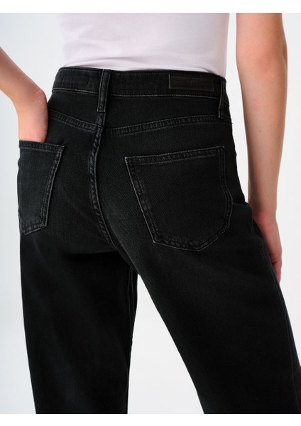 Bella Regular Fit Kadın Pantolon indirimleri