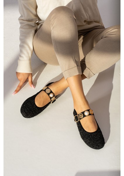 Siyah Kilim Aksesuar Detay Düz Taban Kadın Babet FT0755