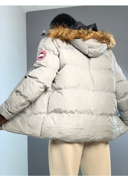 The Canada Goose Gri Kapşonlu Şişme Mont