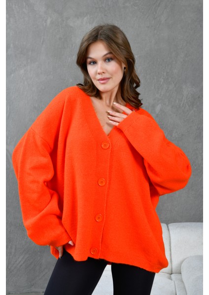 Nar Çiçeği Yumoş V Yaka Düğmeli Oversize Triko Hırka 24106