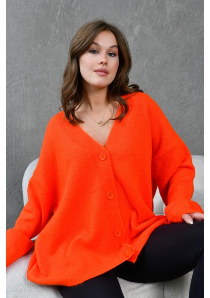 Nar Çiçeği Yumoş V Yaka Düğmeli Oversize Triko Hırka 24106 modelleri