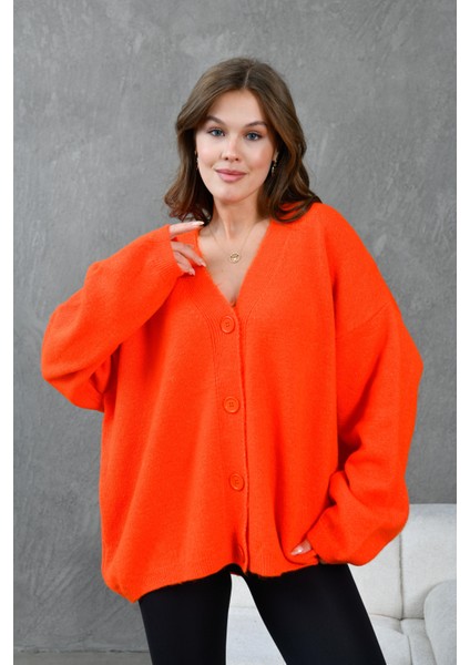 Nar Çiçeği Yumoş V Yaka Düğmeli Oversize Triko Hırka 24106 indirimleri