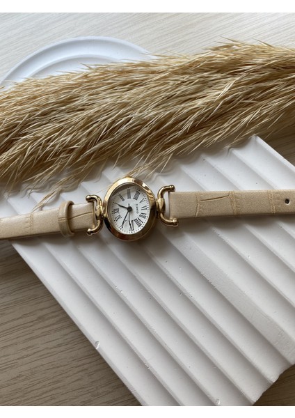 Retro Minimal Deri Kordon Vintage Kadın Kol Saati fiyatları