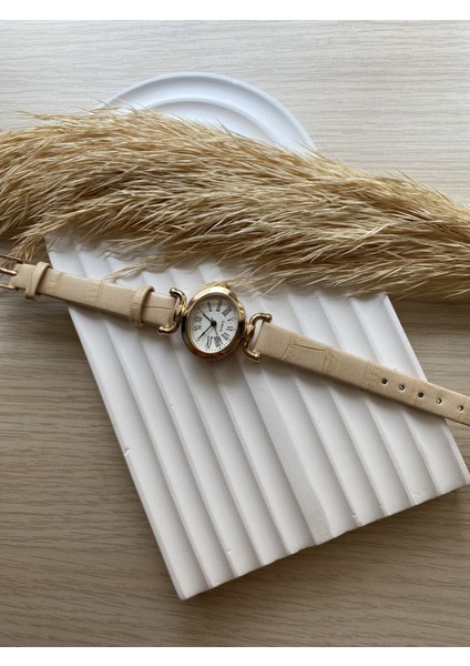 Retro Minimal Deri Kordon Vintage Kadın Kol Saati indirimleri
