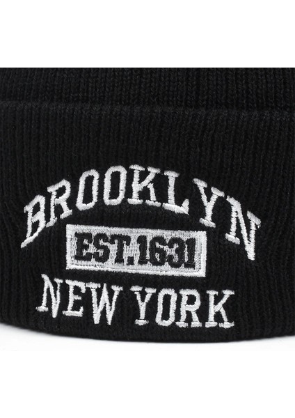 Brooklyn Nakışlı Bere 3'lü Paket Kışlık Katlamalı Trend Şapka