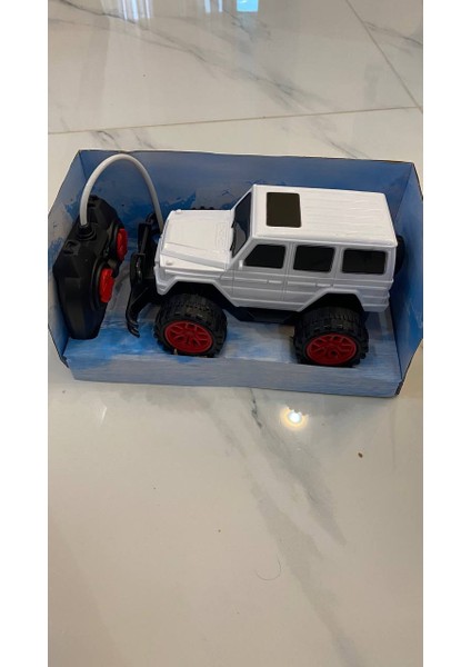 Uzaktan Kumandalı Işıklı Off Road Jeep Full Fonksiyonlu Pilli Oyuncak Araba indirimleri