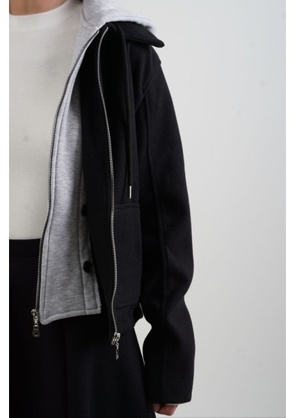 Siyah Kapüşonu Çıkarılabilir Kaşe Mont modelleri