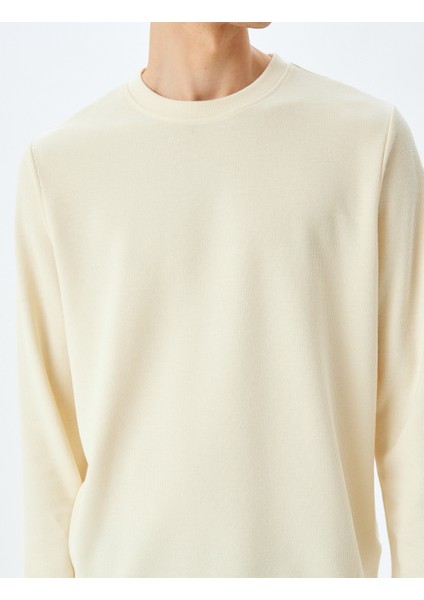 Pamuk Karışımlı Dokulu Basic Bisiklet Yaka Sweatshirt indirimleri