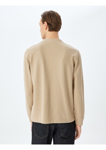 Pamuk Karışımlı Dokulu Basic Bisiklet Yaka Sweatshirt fırsatları