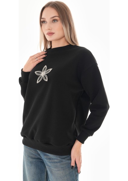 Taş Çiçek Detaylı Siyah Sweatshirt