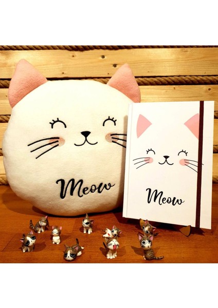 Sevimli Kedi Polar Yastık ve 9 Kedicikli Kedi Defter Arkadaşa Hediye