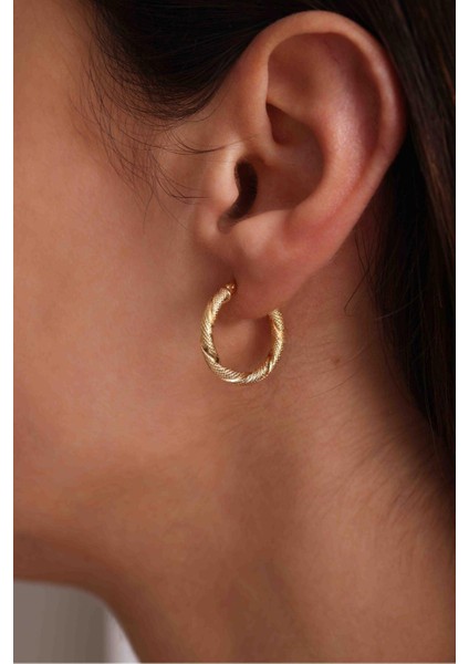 Italyan Tasarım Burgu Halka Desenli Küpe