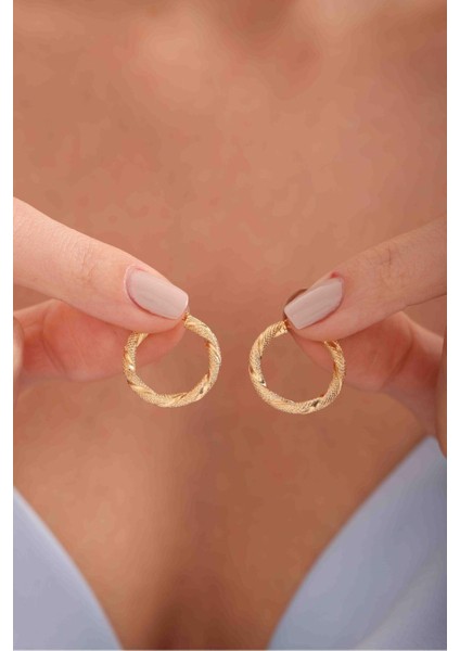 Italyan Tasarım Burgu Halka Desenli Küpe modelleri