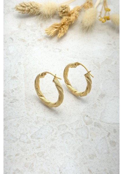 Italyan Tasarım Burgu Halka Desenli Küpe fırsatları