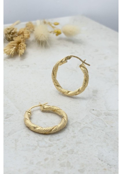 Italyan Tasarım Burgu Halka Desenli Küpe indirimleri