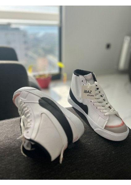 Blazer Jumbo Beyaz Siyah Bilekli Spor Ayakkabı fiyatları
