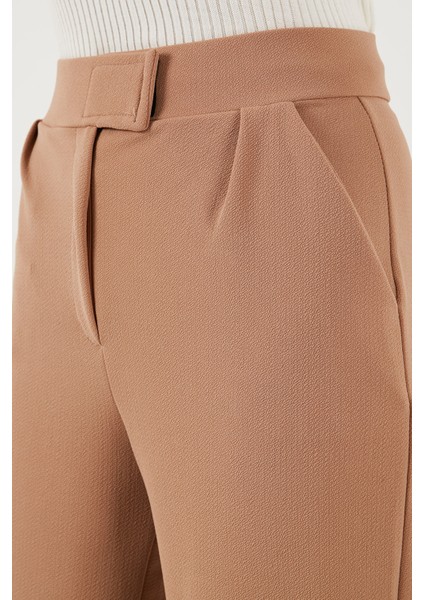 Regular Fit Yüksek Bel Bol Paça Pantolon Bayan Pantolon 5861279 indirimleri