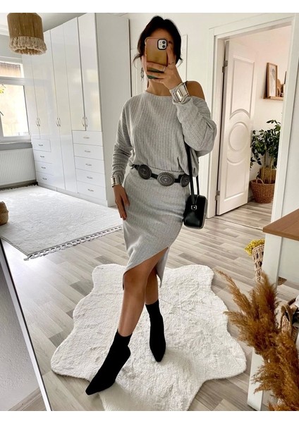 Kadın Uzun Kollu Düşük Omuz Yırtmaç Detay Kaşkorse Etek Bluz Ikili Takım