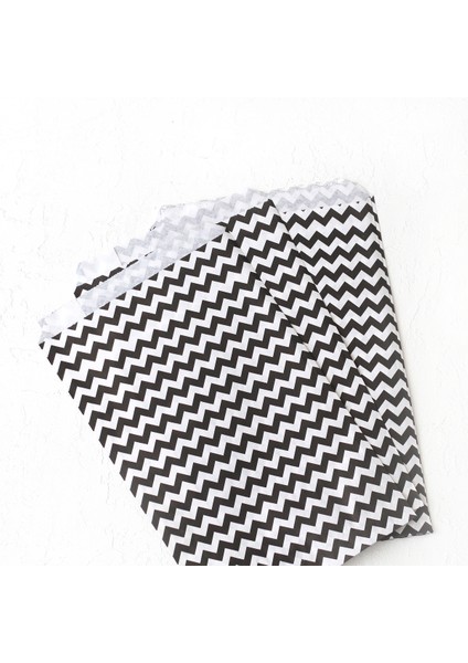 Zikzak Desenli 40 Adet Kese Kağıdı Beyaz Siyah 18 x 30 cm