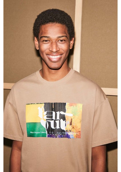 Farout Oversize Bej T-Shirt modelleri