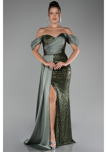 Kayık Yaka Yırtmaçlı Kuyruklu Uzun Pullu Abiye ABU4085