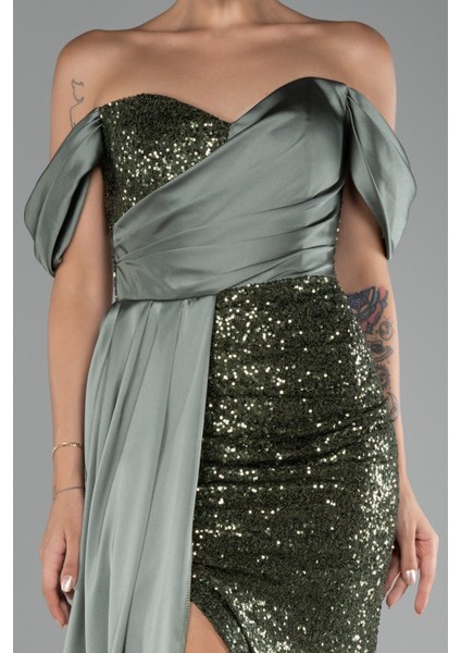 Kayık Yaka Yırtmaçlı Kuyruklu Uzun Pullu Abiye ABU4085 modelleri