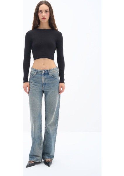 Pulse - Basic Uzun Kollu Pamuklu Kumaş Slim Fit Ense Nakış Detaylı Siyah Tişört