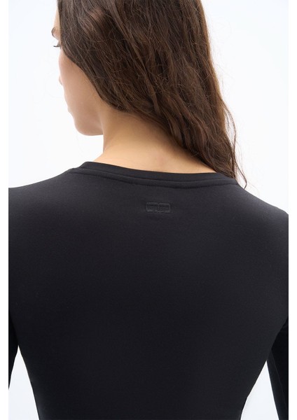 Pulse - Basic Uzun Kollu Pamuklu Kumaş Slim Fit Ense Nakış Detaylı Siyah Tişört fırsatları