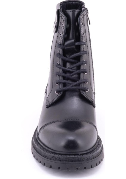 18404 Erkek Bot modelleri