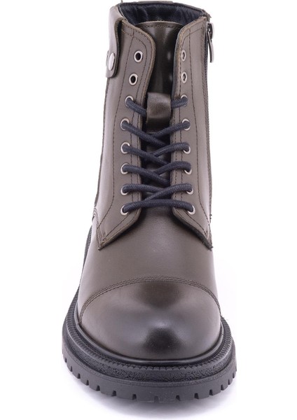 18404 Erkek Bot modelleri