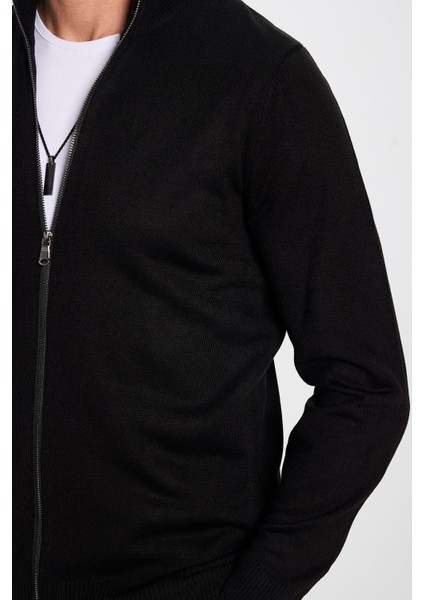 Erkek Slim Fit Dar Kesim Siyah Dik Yaka Fermuarlı Düz Hırka