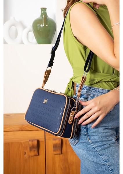 Kadın Suya Dayanıklı Gofraj Baskı 5 Bölmeli Postacı Omuz Çantası TR4023