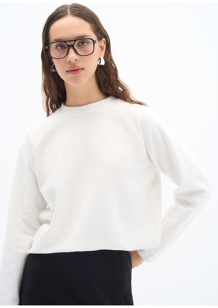 Glide Super Soft Selanik Kumaş Bisiklet Yaka Reglan Kollu Relaxed Fit Beyaz Sweatshirt