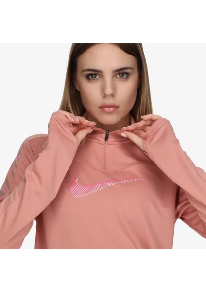 Dri-Fit Swoosh Yarım Fermuarlı Kadın Koşu Üstü
