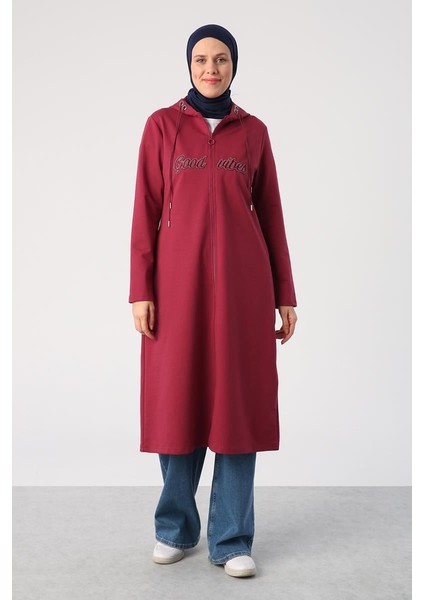 Koyu Bordo-Aplike Nakışlı Çift Kordonlu Kapüşonlu Hırka fiyatları