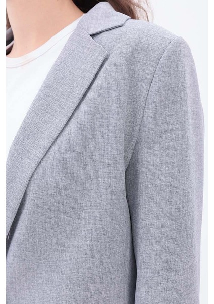 Gri-Astarlı Blazer Ceket