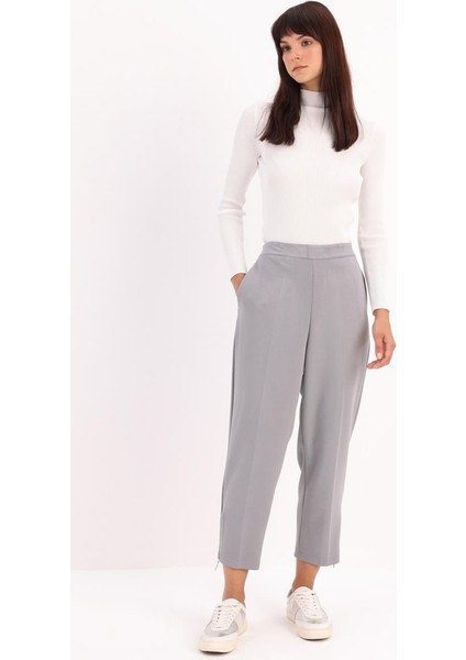 Gri-Paçası Fermuarlı Pantolon
