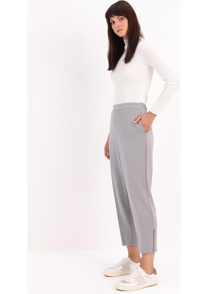 Gri-Paçası Fermuarlı Pantolon modelleri